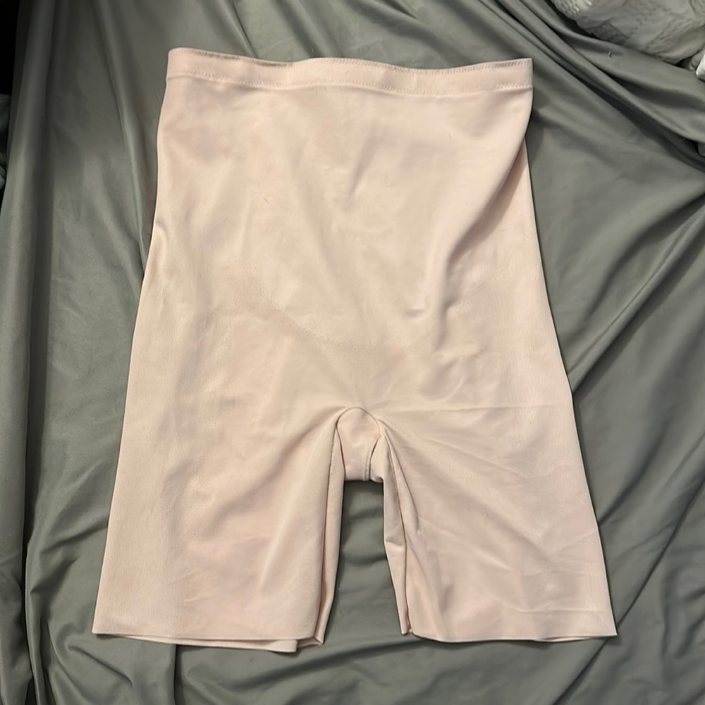 Wacol Taking Shape Thigh Shaper